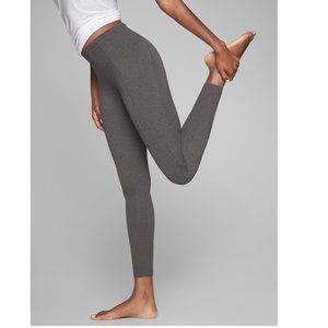 NEW Athleta stash pocket salutation tight
